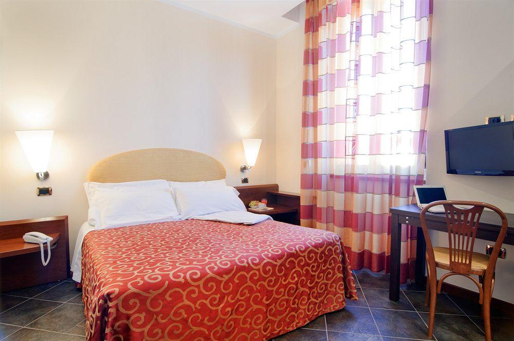 Antico Albergo Madonna Λενιάνο Εξωτερικό φωτογραφία