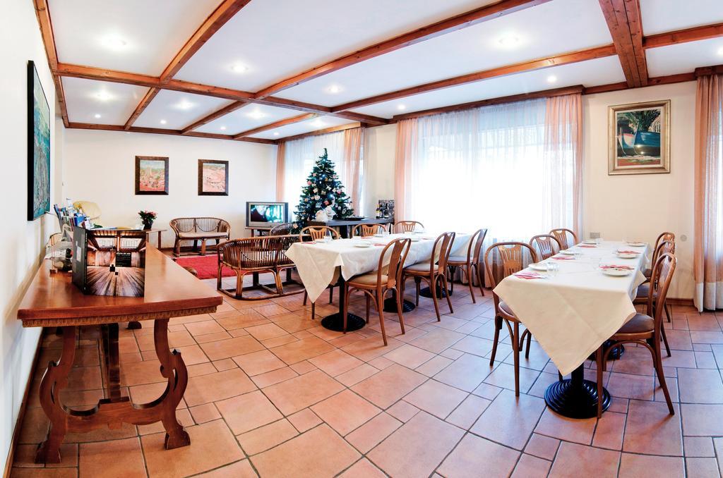 Antico Albergo Madonna Λενιάνο Εξωτερικό φωτογραφία