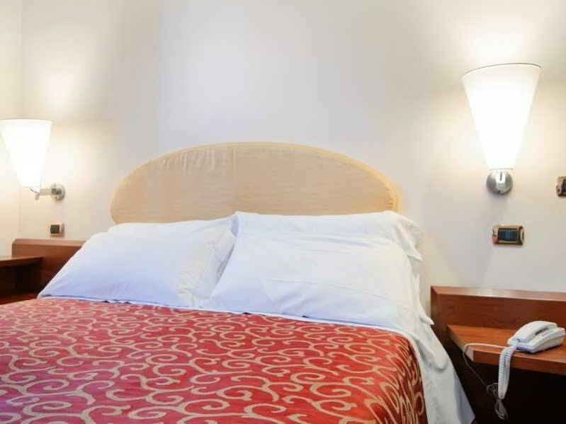 Antico Albergo Madonna Λενιάνο Εξωτερικό φωτογραφία