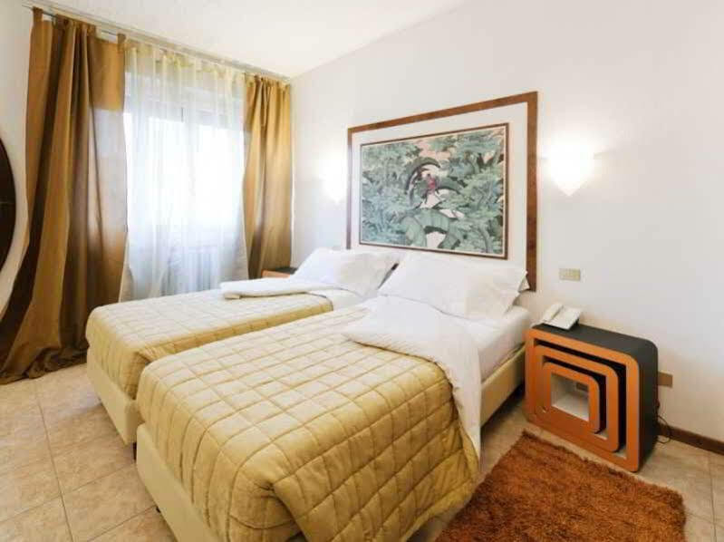 Antico Albergo Madonna Λενιάνο Εξωτερικό φωτογραφία