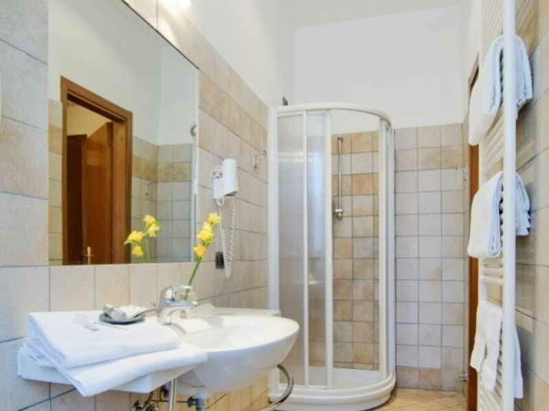 Antico Albergo Madonna Λενιάνο Εξωτερικό φωτογραφία